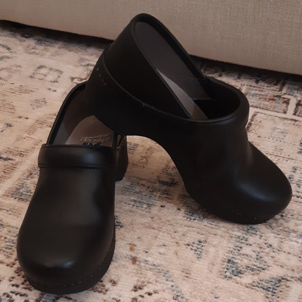 Dansko LT Professional Clogs for Women Black size 36